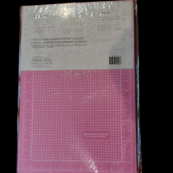AMERICAN CRAFTS 11x17 PINK SELF-HEALING CUTTING MAT - Picture 5 of 5